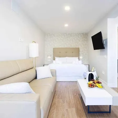 Sunnyland Martianez 1 Apartment *
